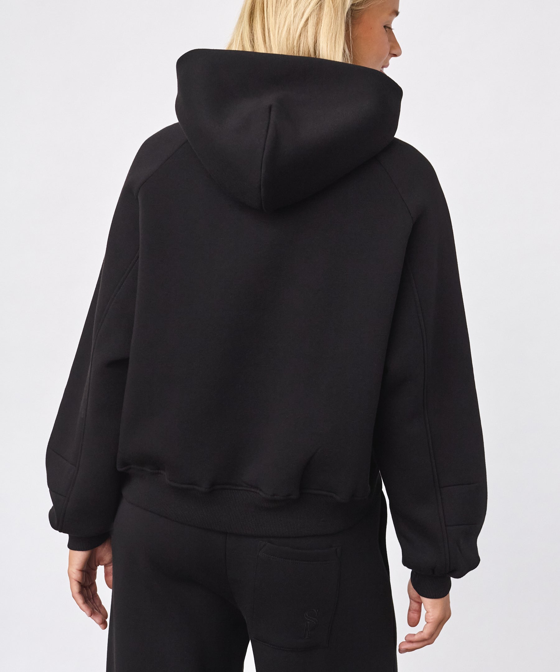 VEMIA-HOODIE
