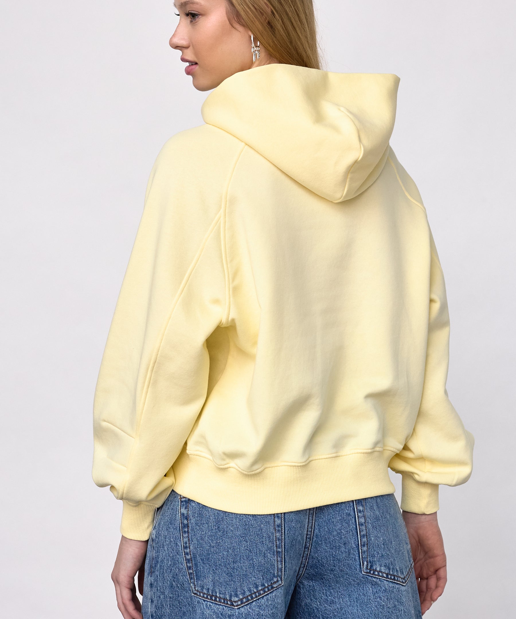 VEMIA-HOODIE