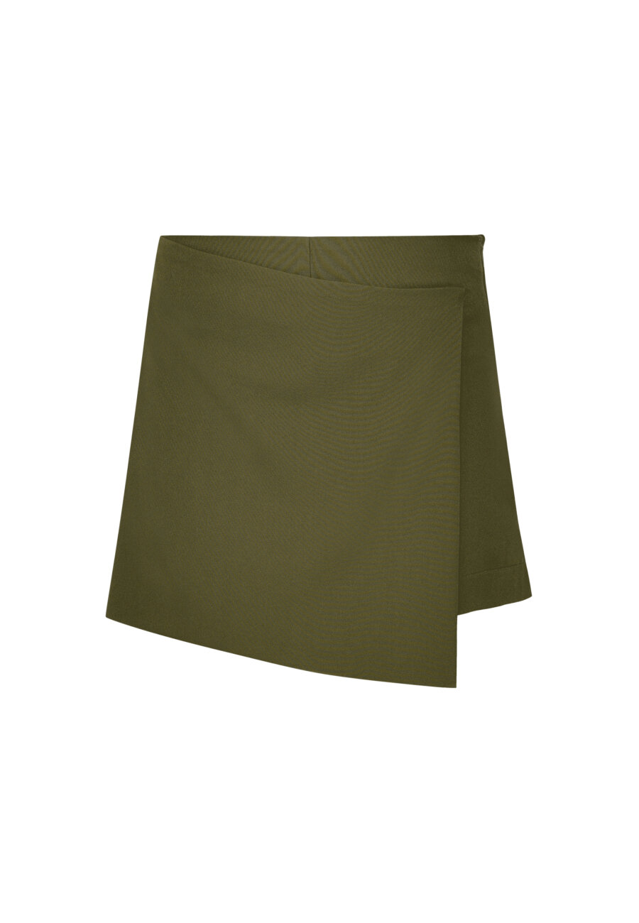 SISTERS POINT - MIQA-SKORT2