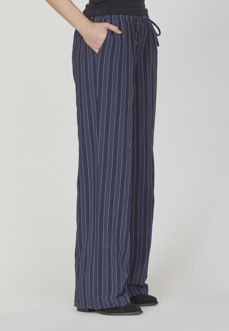 Sisters point online flared pants