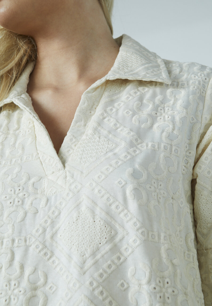 SISTERS POINT - INUSA-TUNIC1