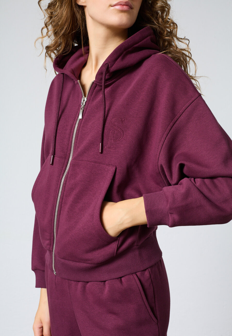 SISTERS POINT - VEMIA-HOOD