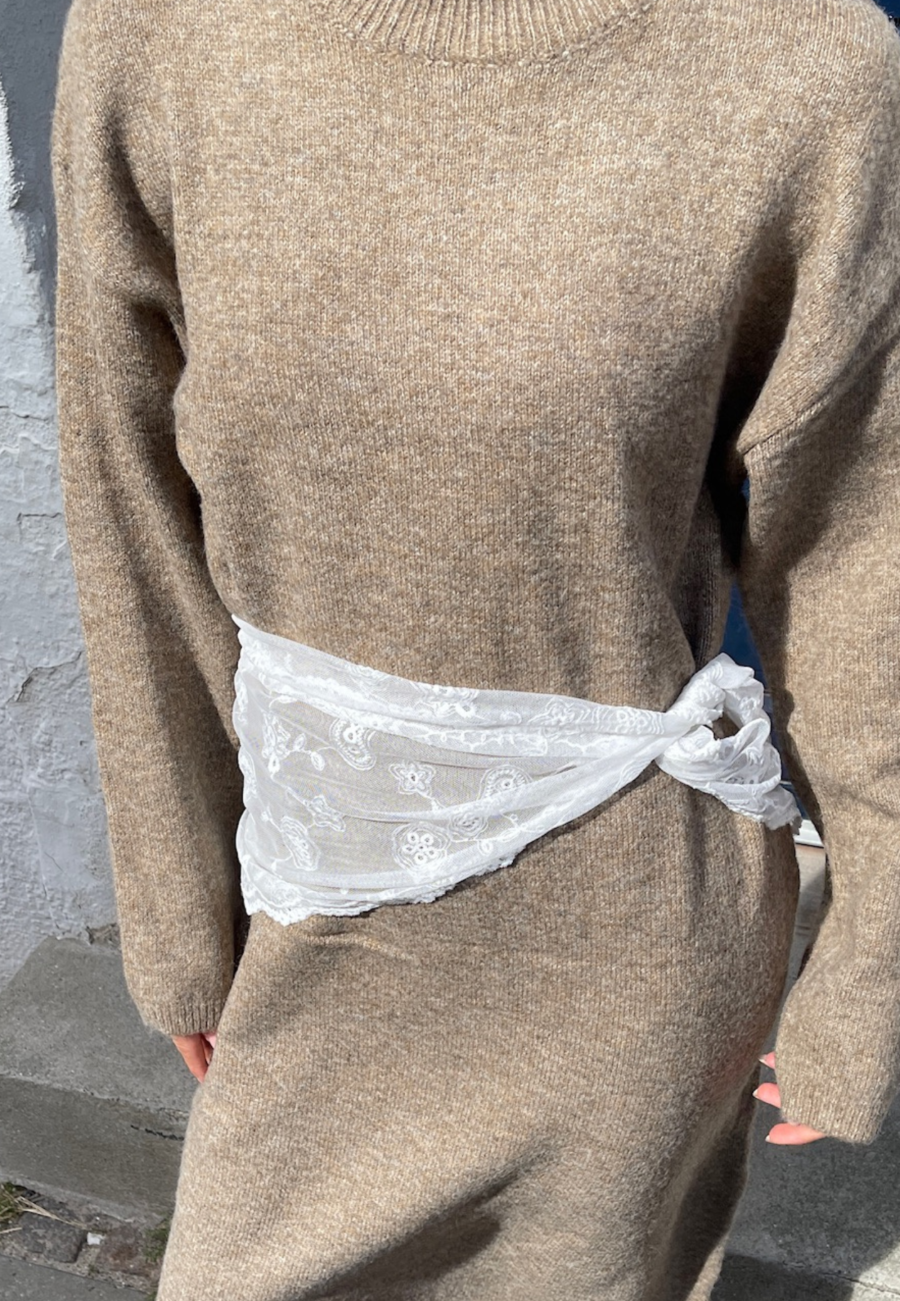 SISTERS POINT - SCARF-501