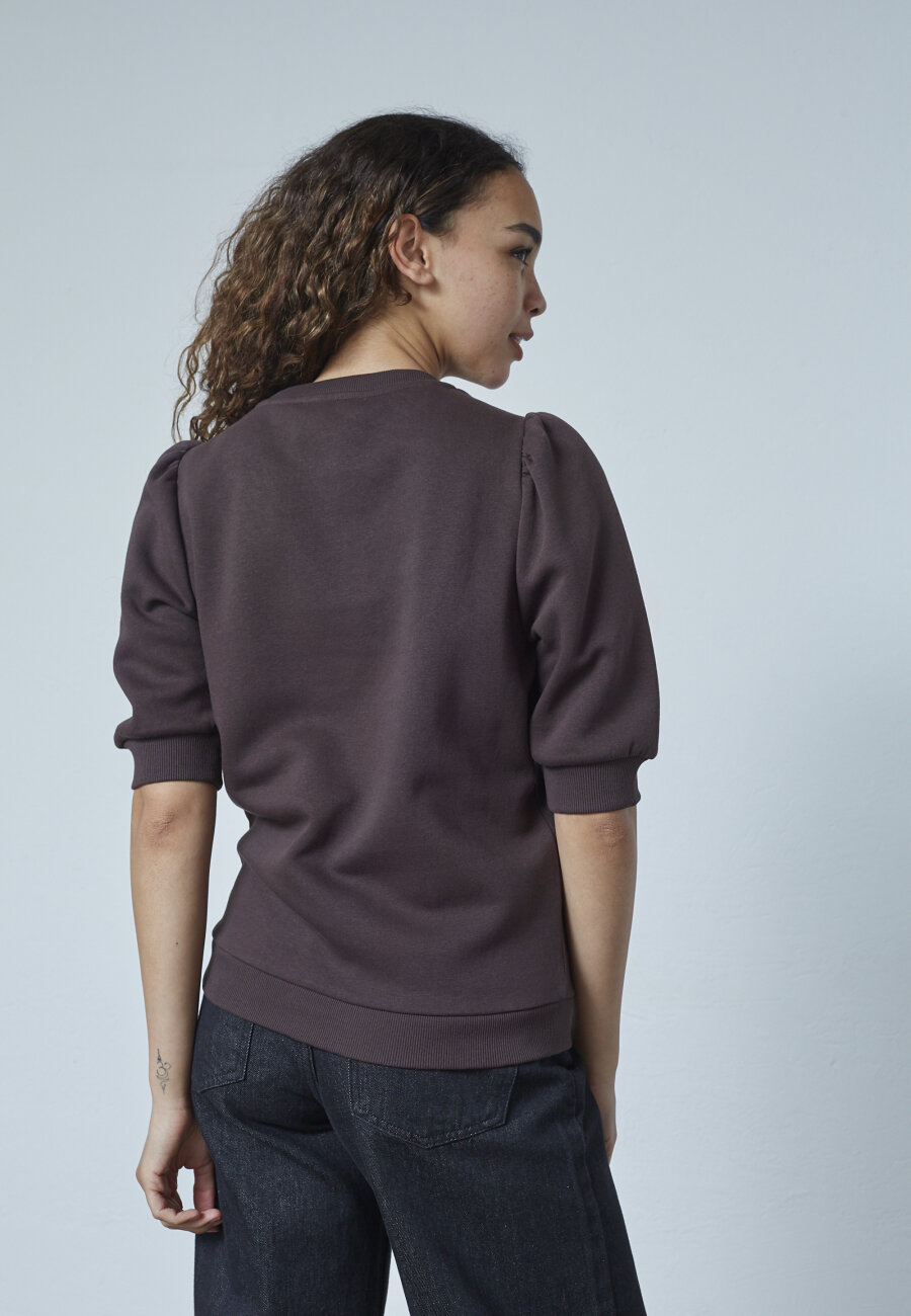 SISTERS POINT - NEW.PEVA-PUFF.SS1