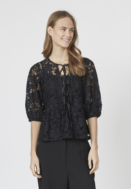 SISTERS POINT - NELL-P.TOP2 SISTERS POINT - NELL-P.TOP2