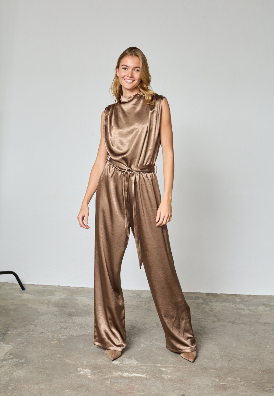 SISTERS POINT - GUTO-JU5