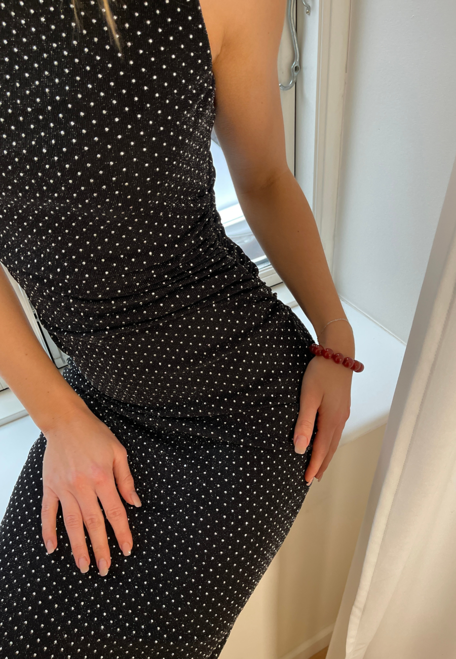 SISTERS POINT - ESME-DR8