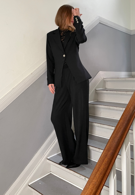 SISTERS POINT - VIKSA-PA SISTERS POINT - VIKSA-PA