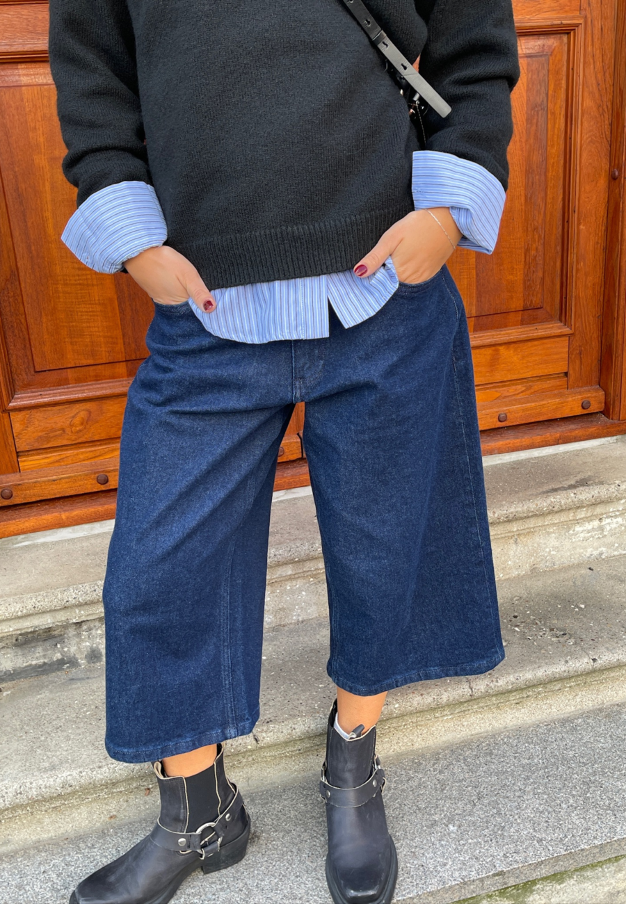 SISTERS POINT - OLINA-JE1