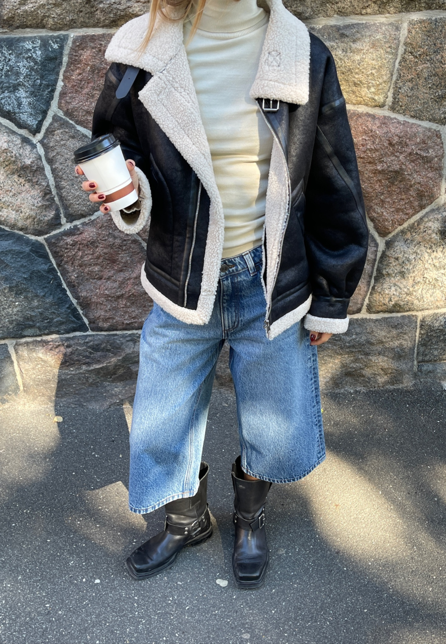 SISTERS POINT - OLINA-JE