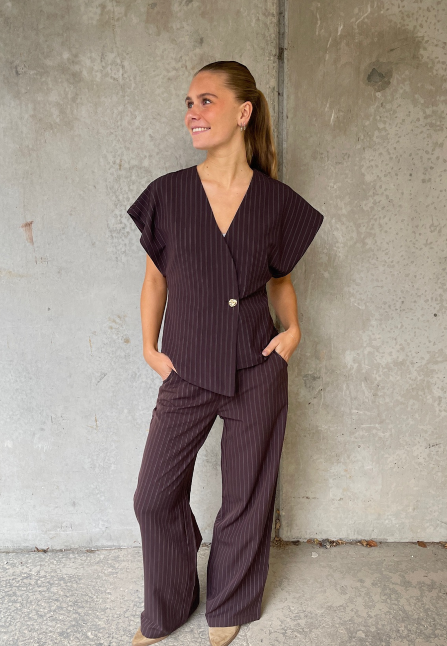 SISTERS POINT - GEVELA-VE6