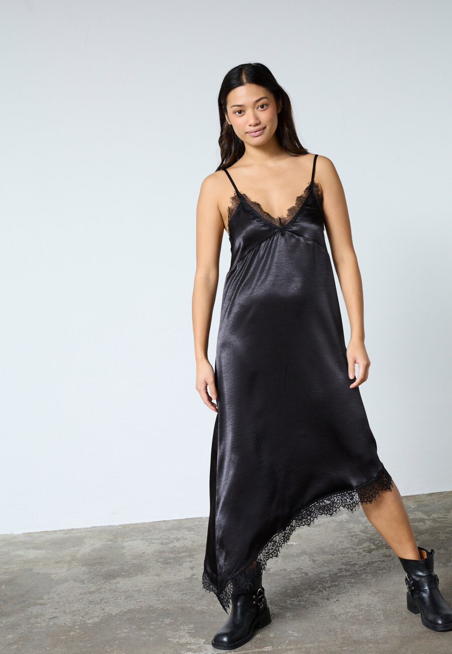 SISTERS POINT - ELLEN-DR