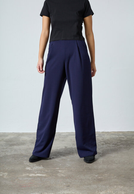 SISTERS POINT - NEW GLUT-PA