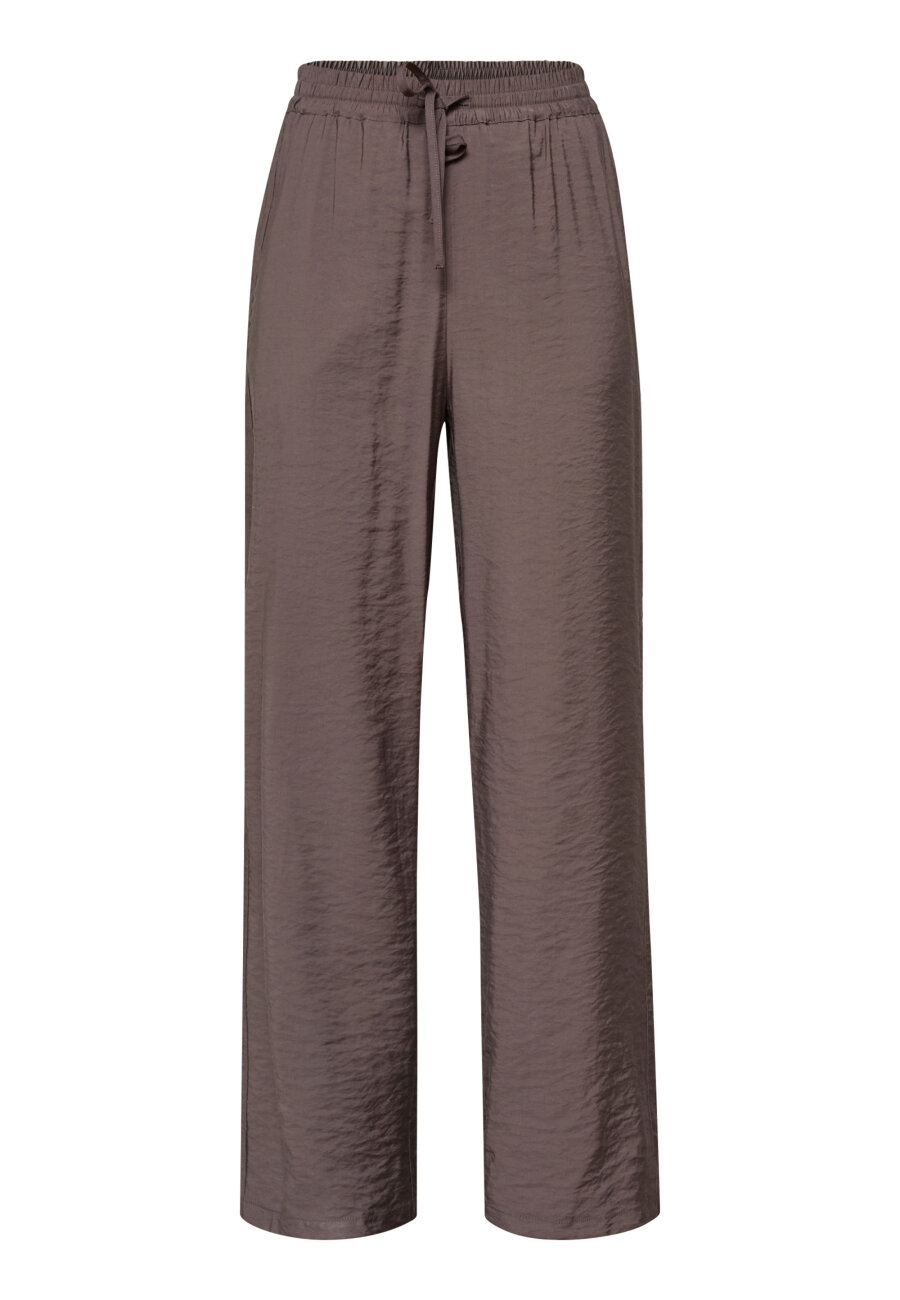 SISTERS POINT - ELLA-PA3