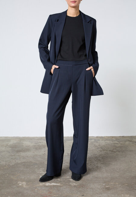 SISTERS POINT - VIKSA-PA