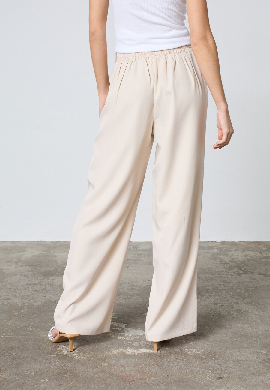 SISTERS POINT - VIKSA-PA