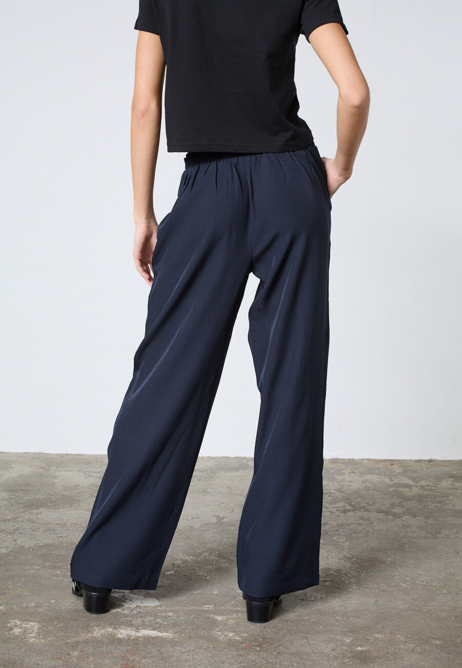 SISTERS POINT - VIKSA-PA