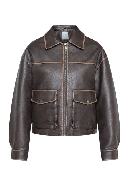 SISTERS POINT - LORO-JA