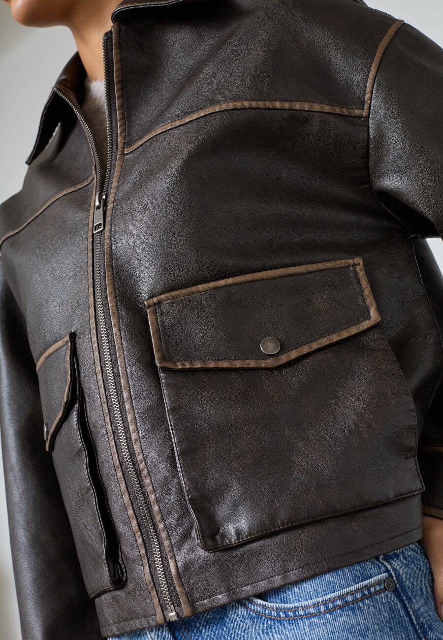 SISTERS POINT - LORO-JA