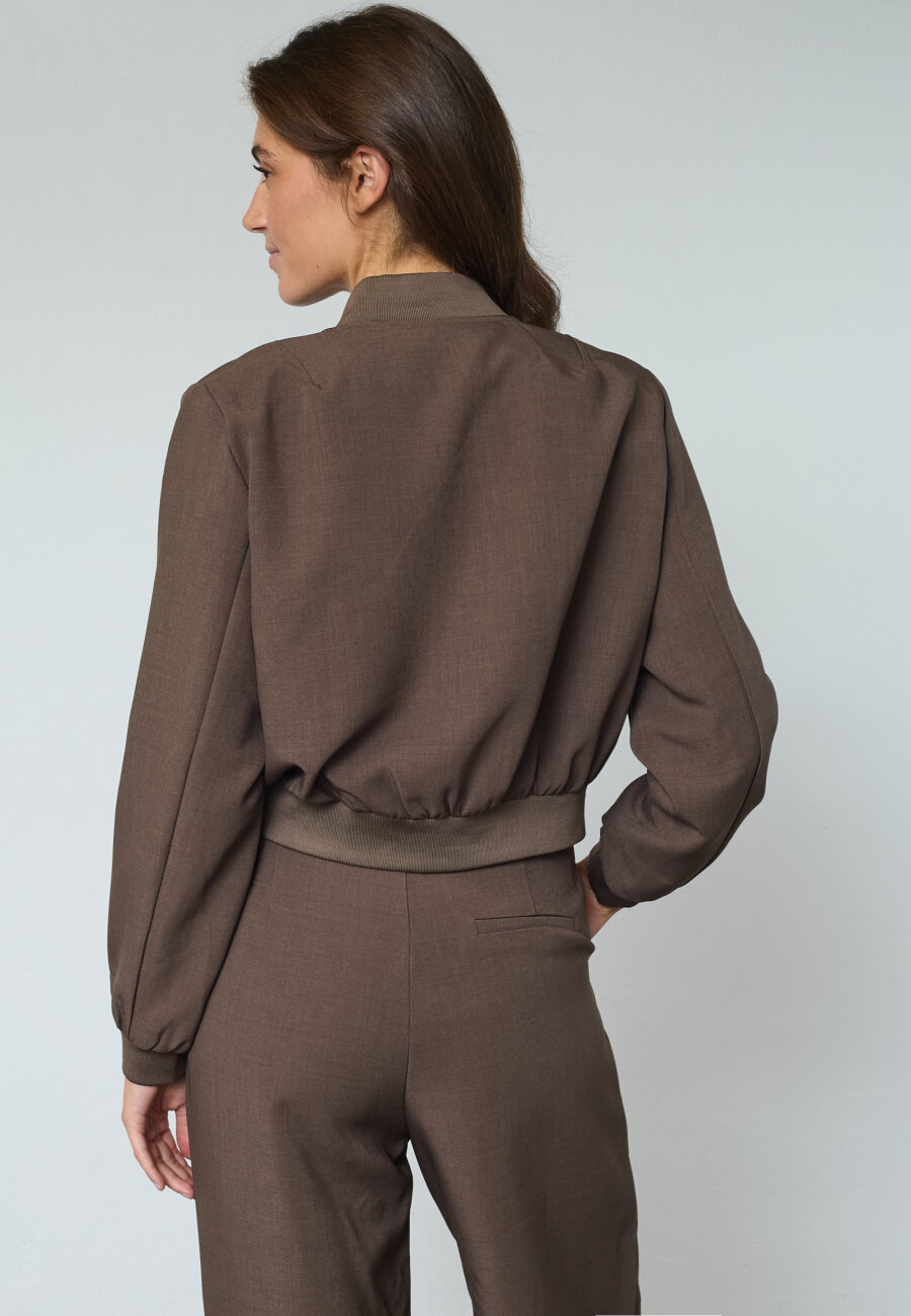 SISTERS POINT - GARWIN-JA20