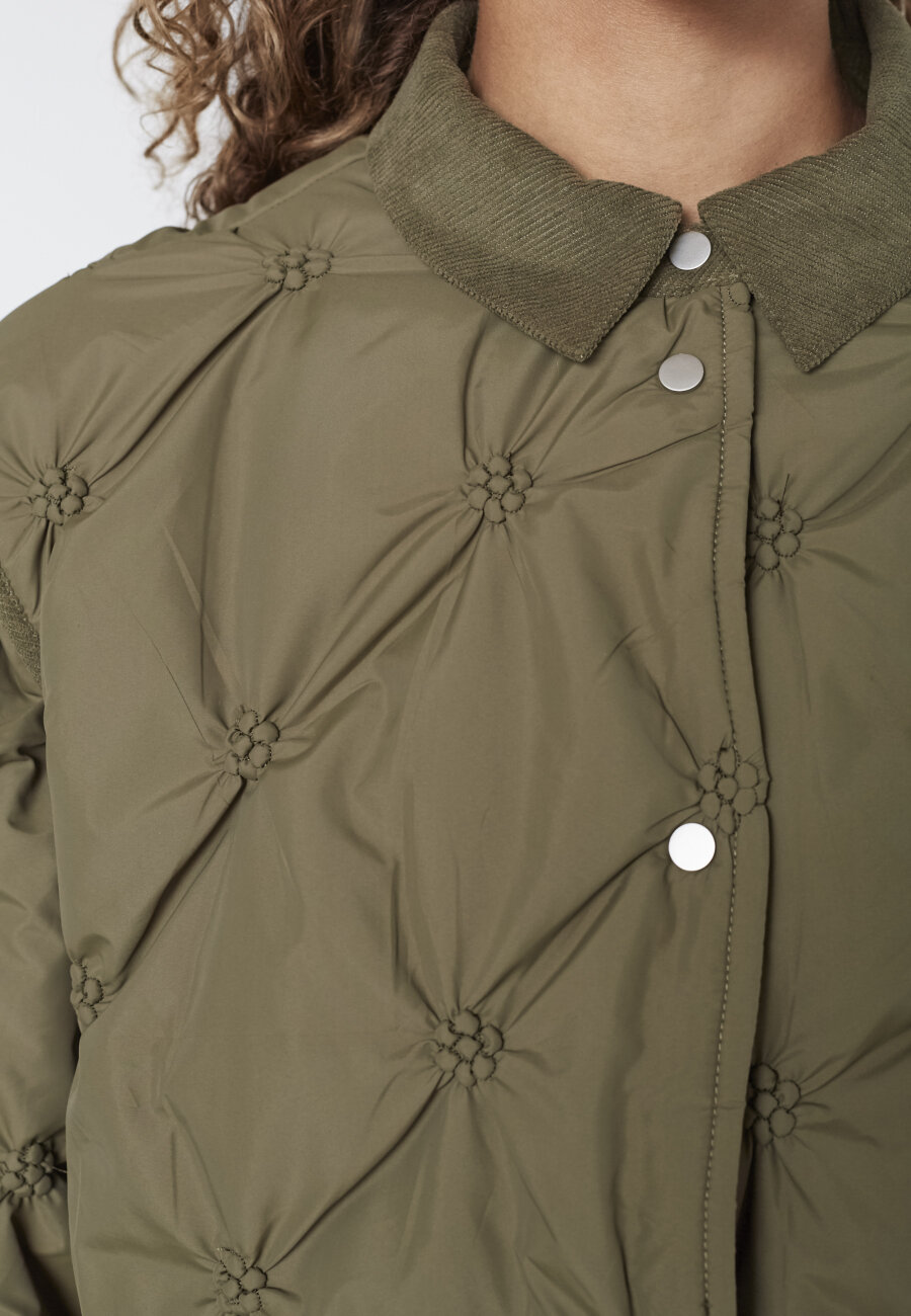 SISTERS POINT - EQA-JA