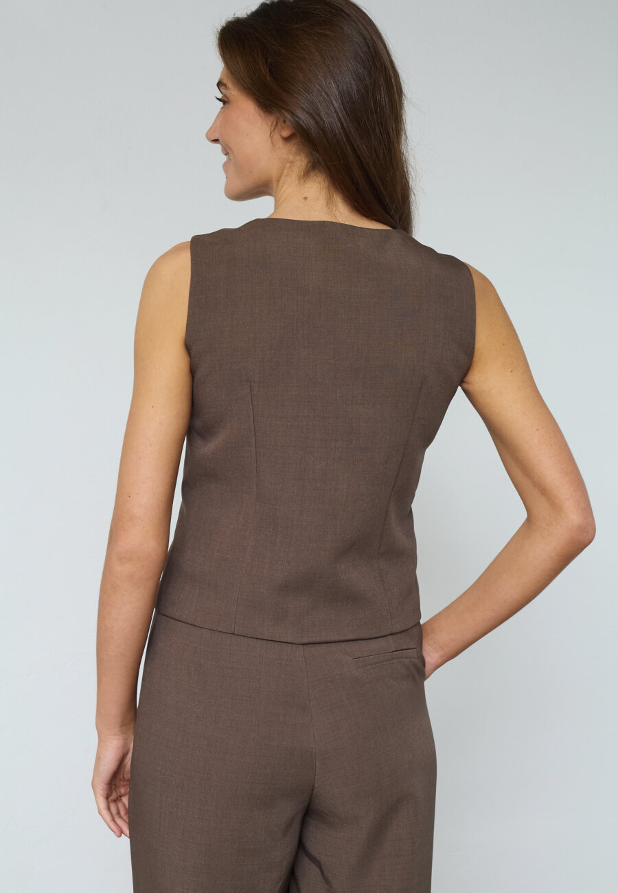 SISTERS POINT - GATA-VE2