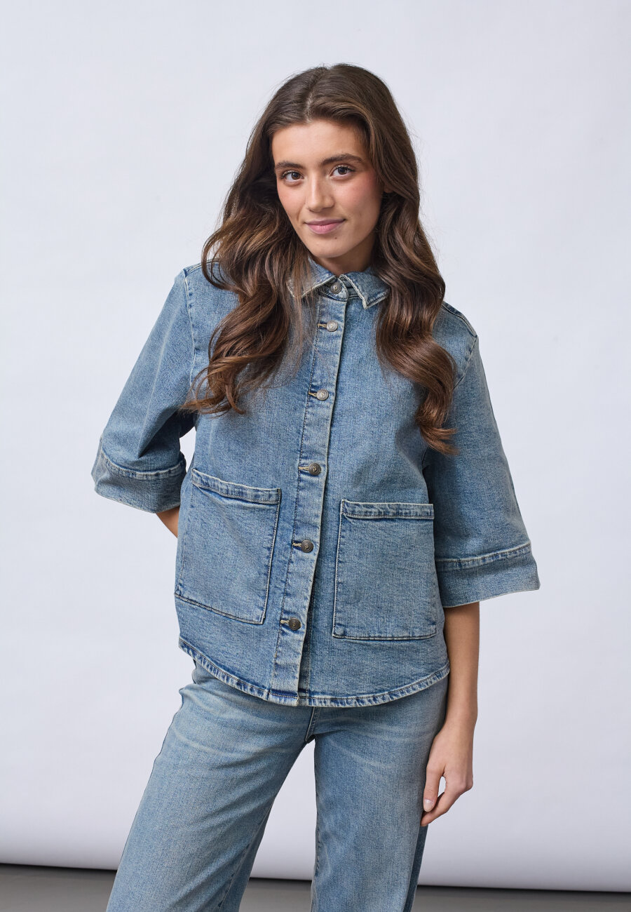 SISTERS POINT - OLEA-JA12