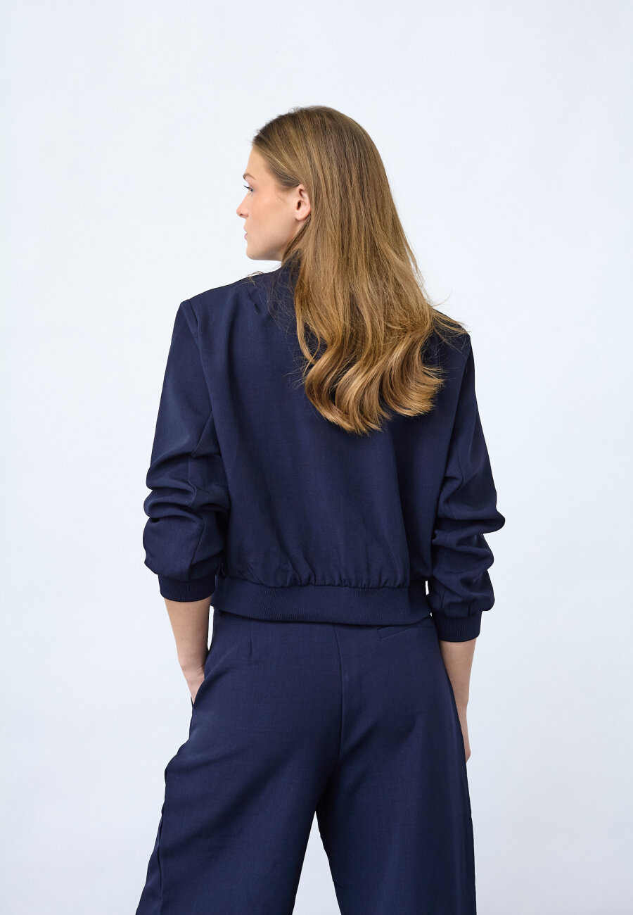 SISTERS POINT - GARWIN-JA20