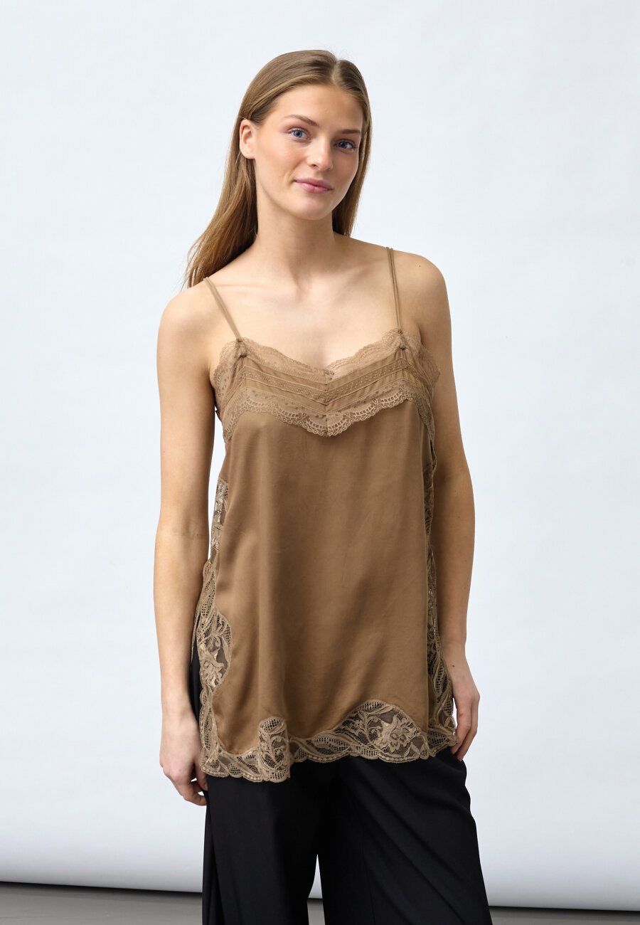 SISTERS POINT - ISOLDE-ST