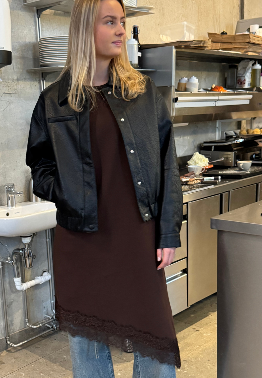 SISTERS POINT - VEDA-DR