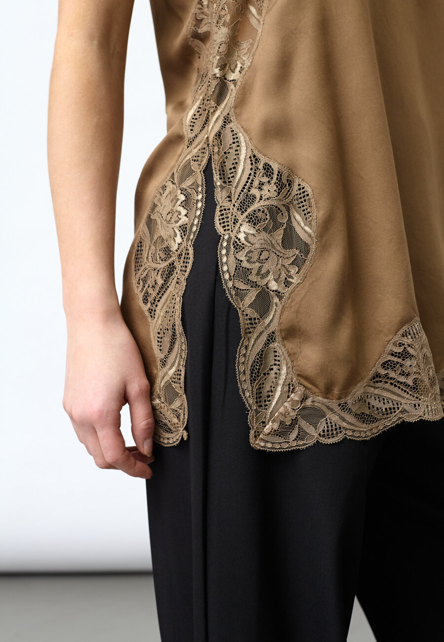 SISTERS POINT - ISOLDE-ST