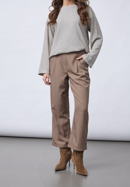 SISTERS POINT - VIKSA-PA.CROP