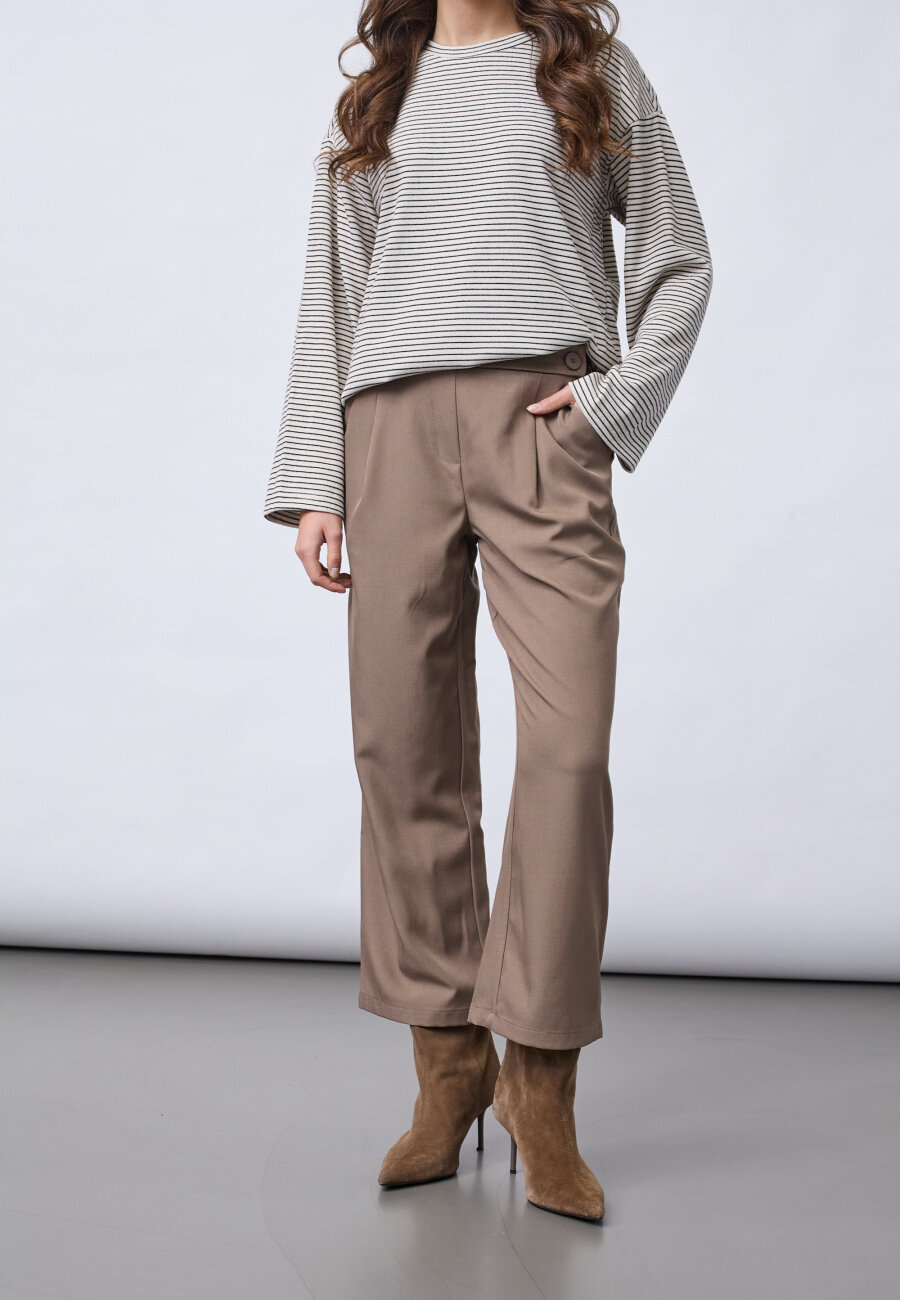 SISTERS POINT - VIKSA-PA.CROP