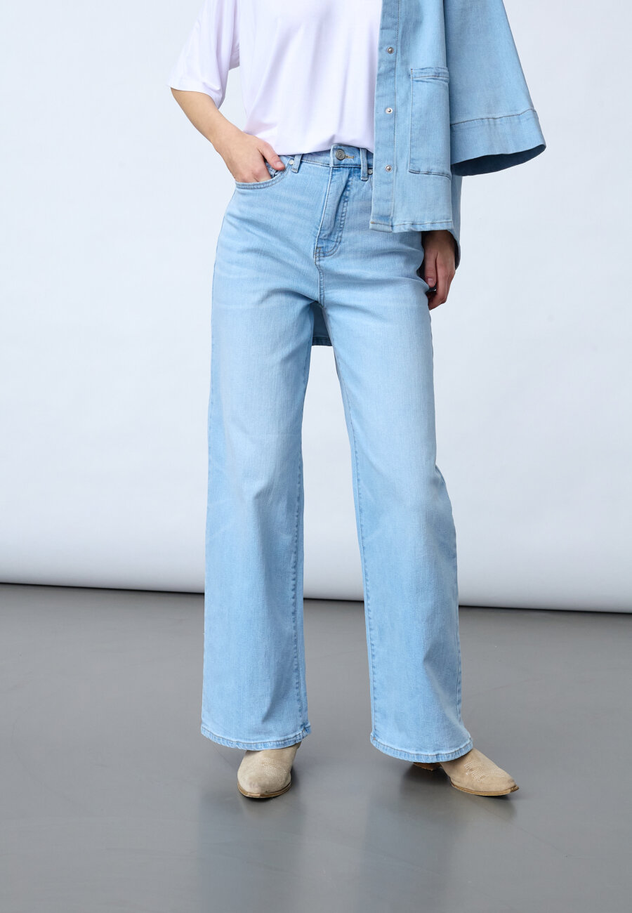 SISTERS POINT - OWI-W.JE17