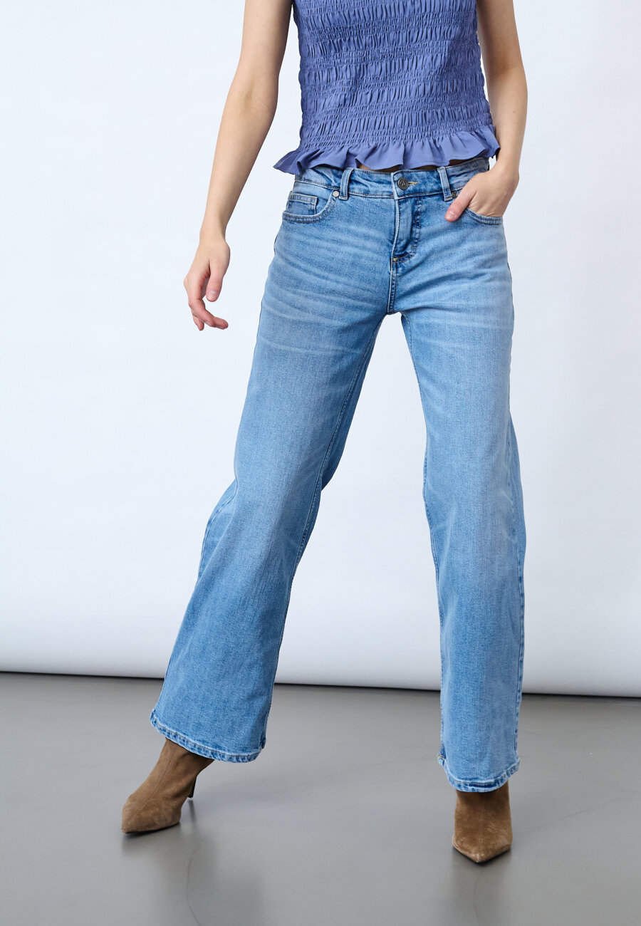 SISTERS POINT - OWI-MID.W