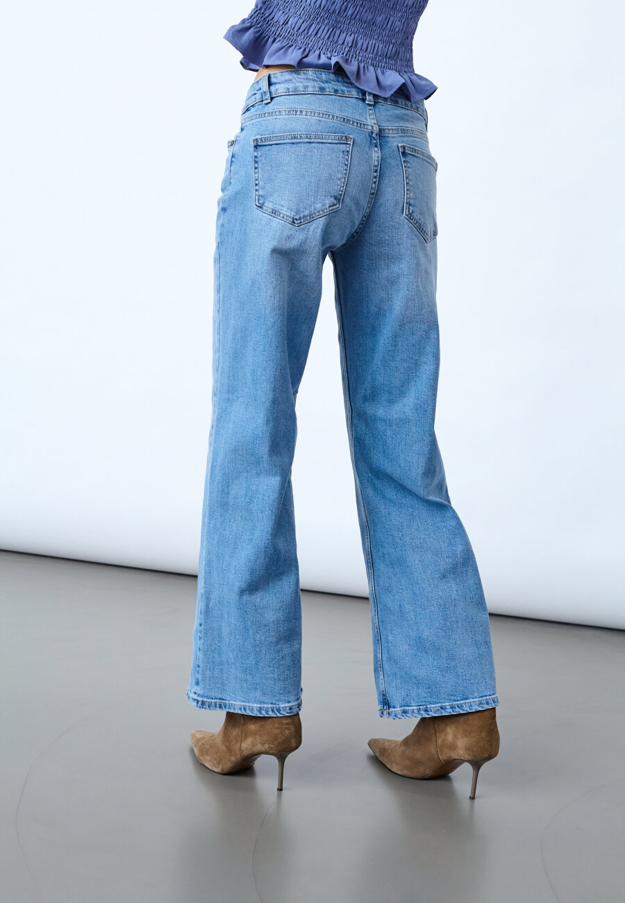 SISTERS POINT - OWI-MID.W