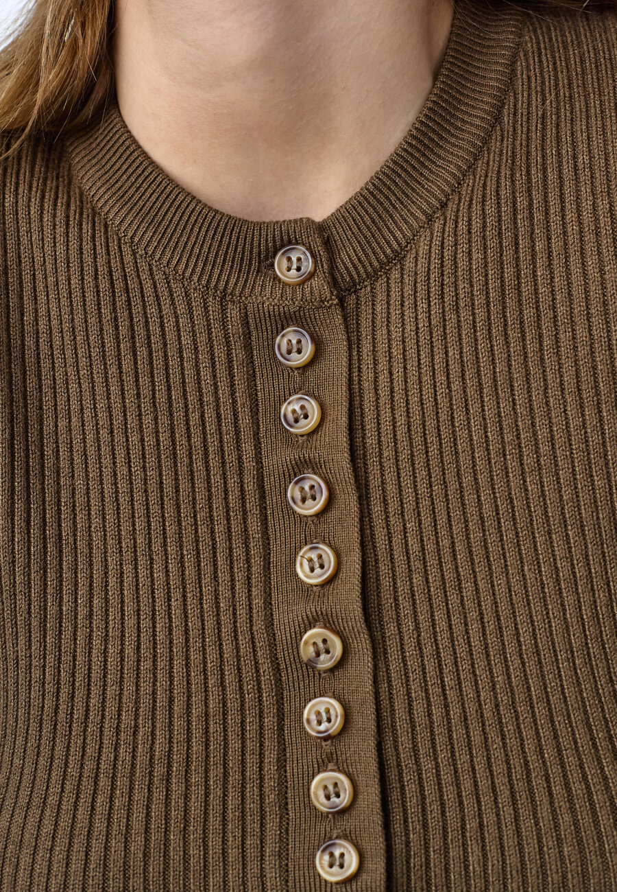 SISTERS POINT - HALIA-NEW.SS