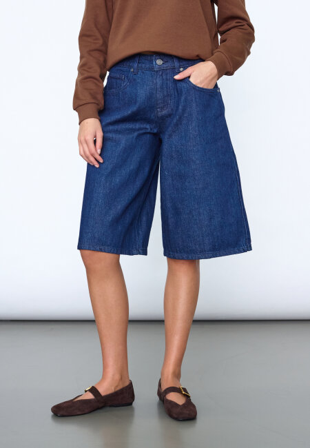 SISTERS POINT - OFIRA-SHO