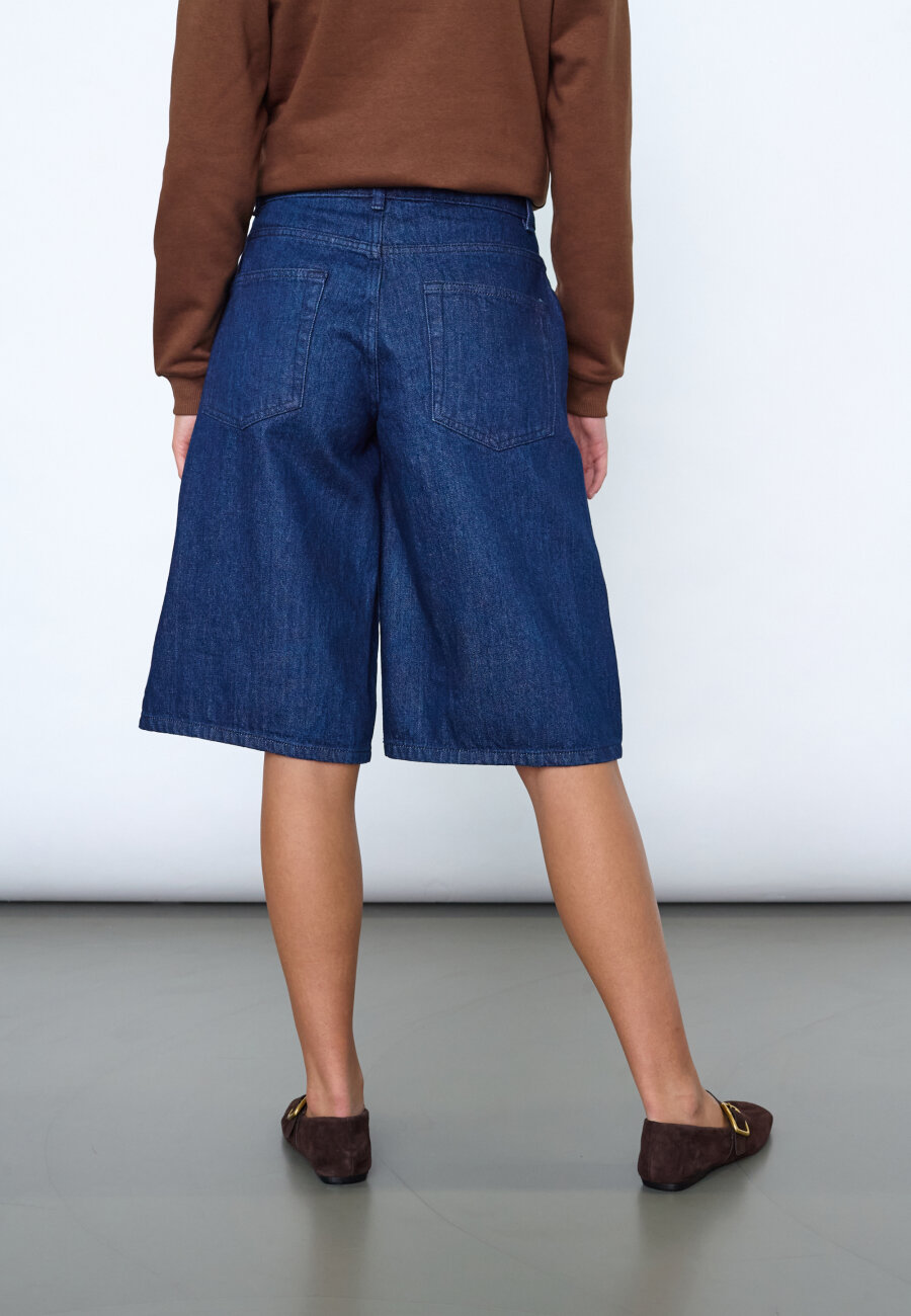 SISTERS POINT - OFIRA-SHO