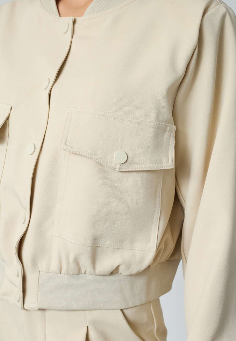 SISTERS POINT - GARWIN-JA20