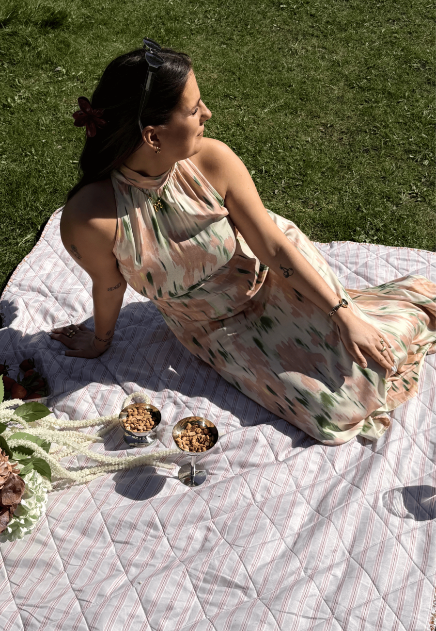 SISTERS POINT - EMILY-DR