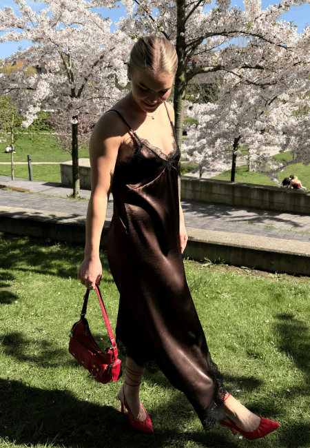 SISTERS POINT - ELLEN-DR